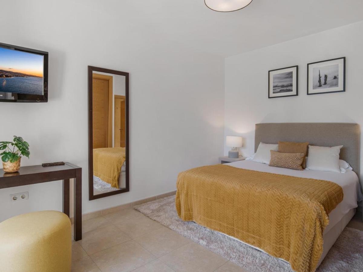 Apartamento De 2 Dormitorios En Playas Del Duque Marbella Exterior photo